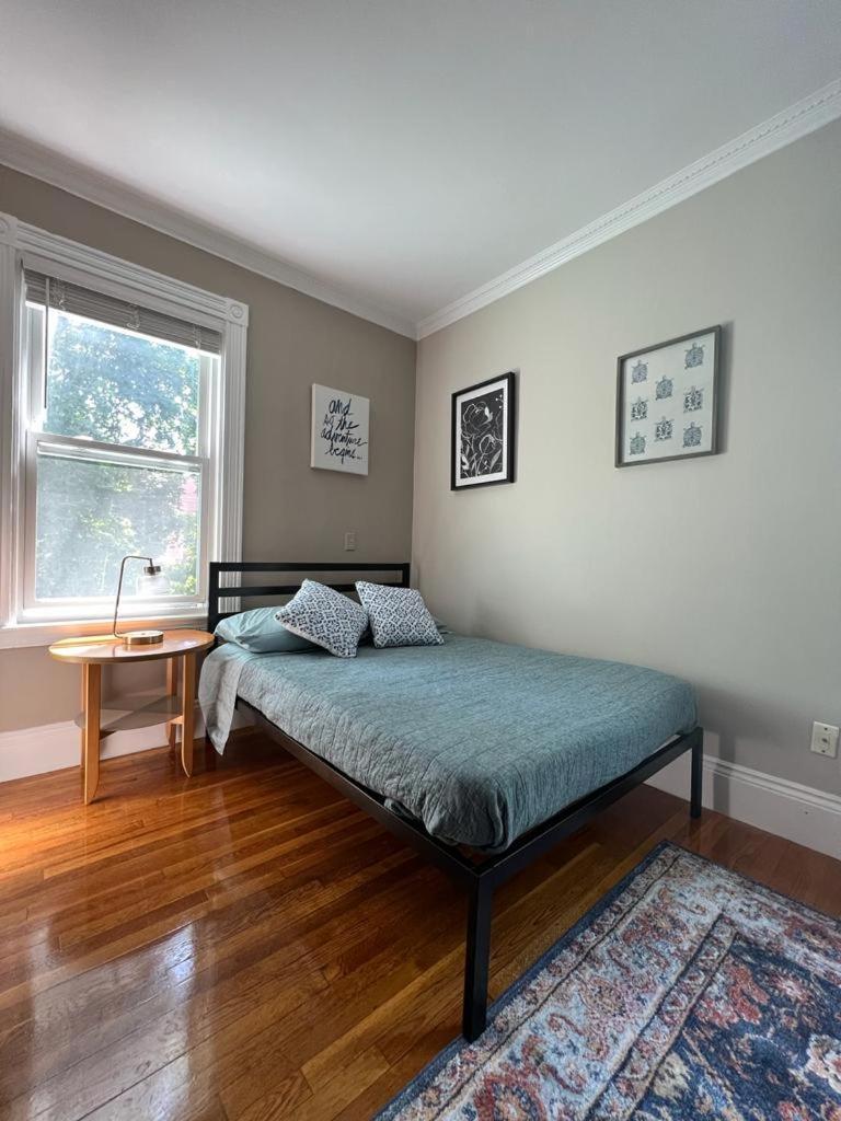 Private In A Grand House Privatunterkunft Boston